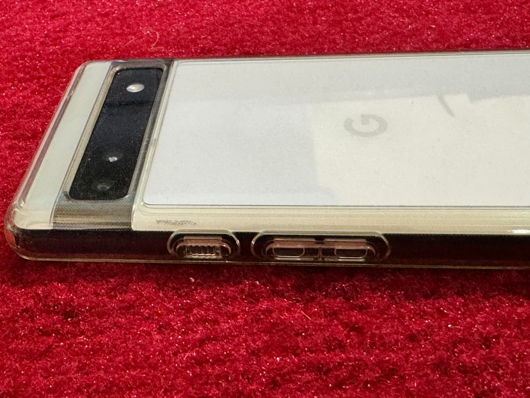 Spigen Anti-Yellow Crystal Clear Case turned yellow in a week!